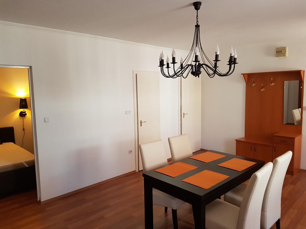 Apartman Kaszas Central Mosonmagyaróvár Buitenkant foto