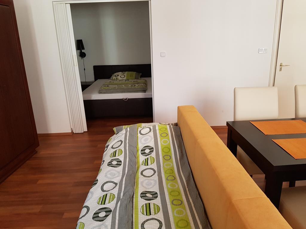 Apartman Kaszas Central Mosonmagyaróvár Buitenkant foto